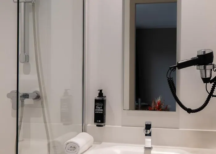 Les Genêts 2* Baiona