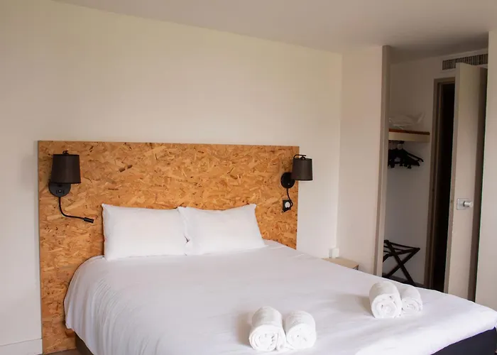 Les Genêts 2* Baiona