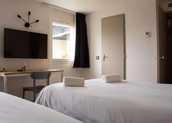 Les Genêts 2* Baiona