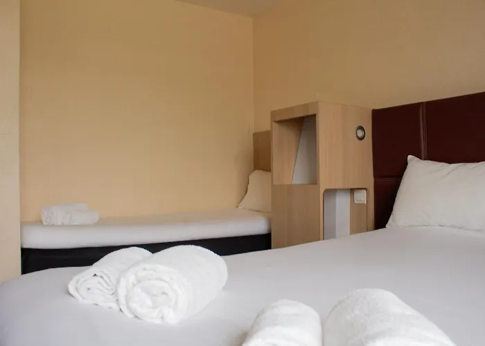 Les Genêts Hotel Baiona