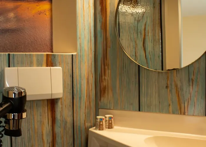 Les Genêts Hotel 2*