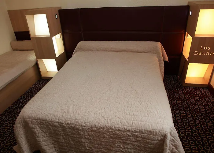 Hotel Les Genêts 2*